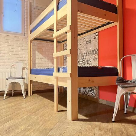 Moonlight Hostel Lviv Buitenkant foto