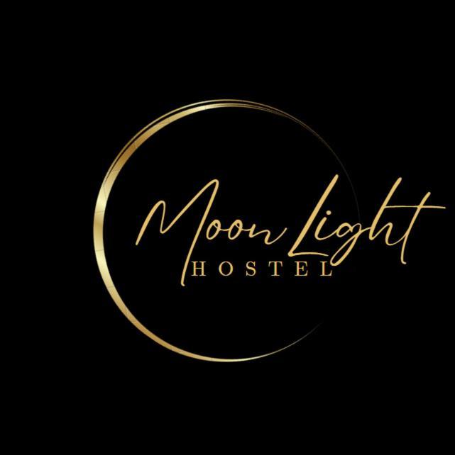 Moonlight Hostel Lviv Buitenkant foto