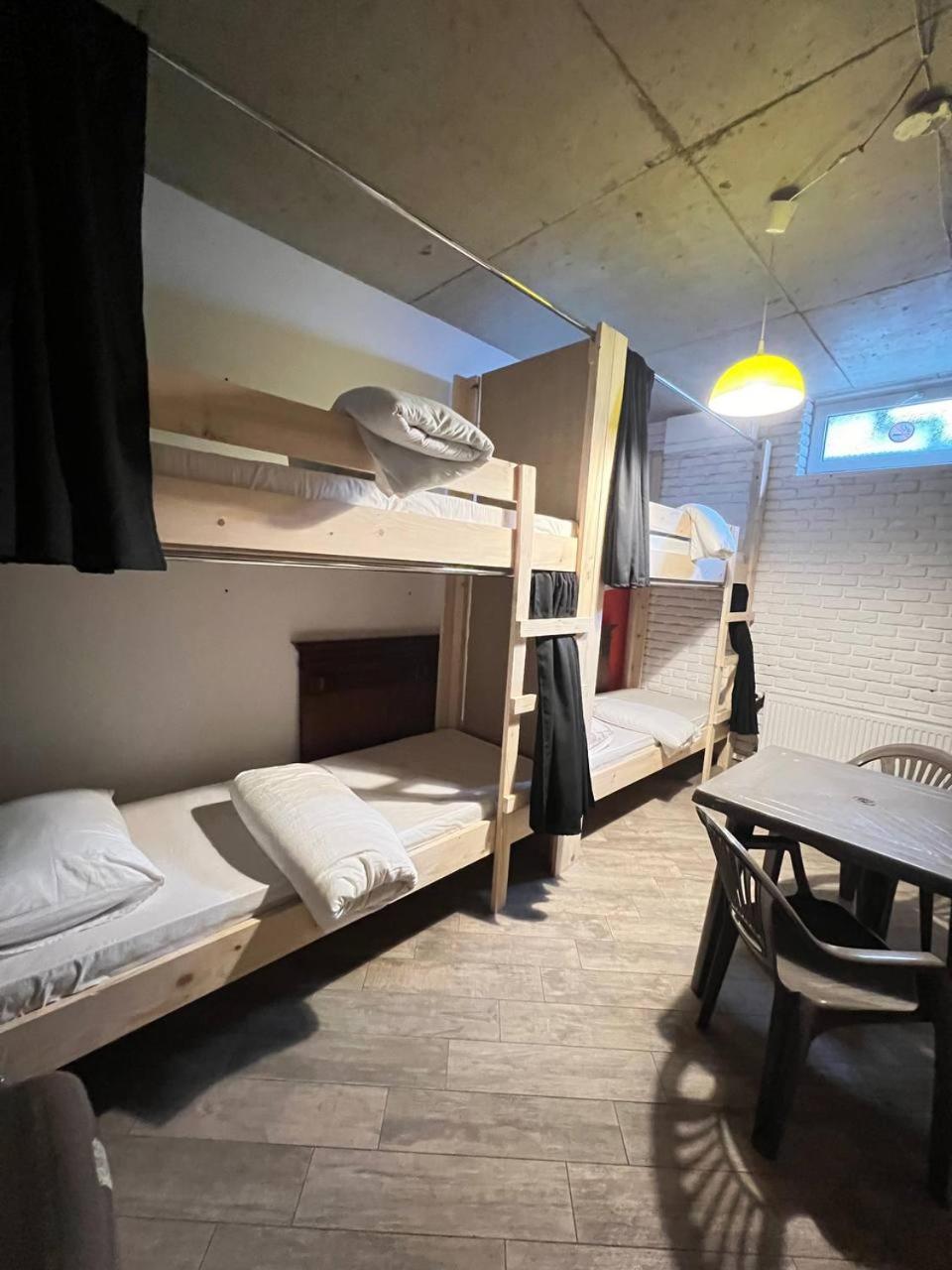 Moonlight Hostel Lviv Buitenkant foto